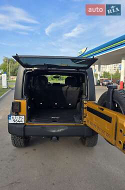 Внедорожник / Кроссовер Jeep Wrangler 2014 в 