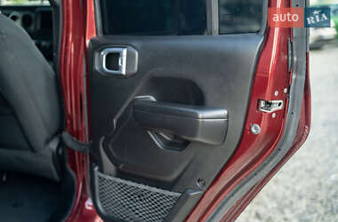 Внедорожник / Кроссовер Jeep Wrangler 2021 в 