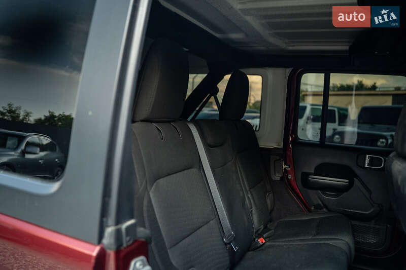 Внедорожник / Кроссовер Jeep Wrangler 2021 в Черновцах