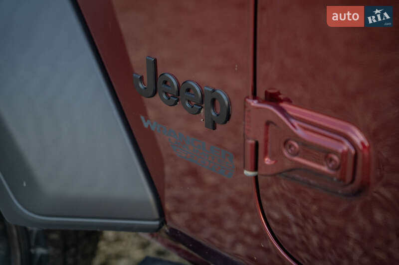 Внедорожник / Кроссовер Jeep Wrangler 2021 в Черновцах