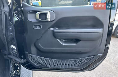 Позашляховик / Кросовер Jeep Wrangler 2019 в  фото 24 Позашляховик / Кросовер Jeep Wrangler 2019 в