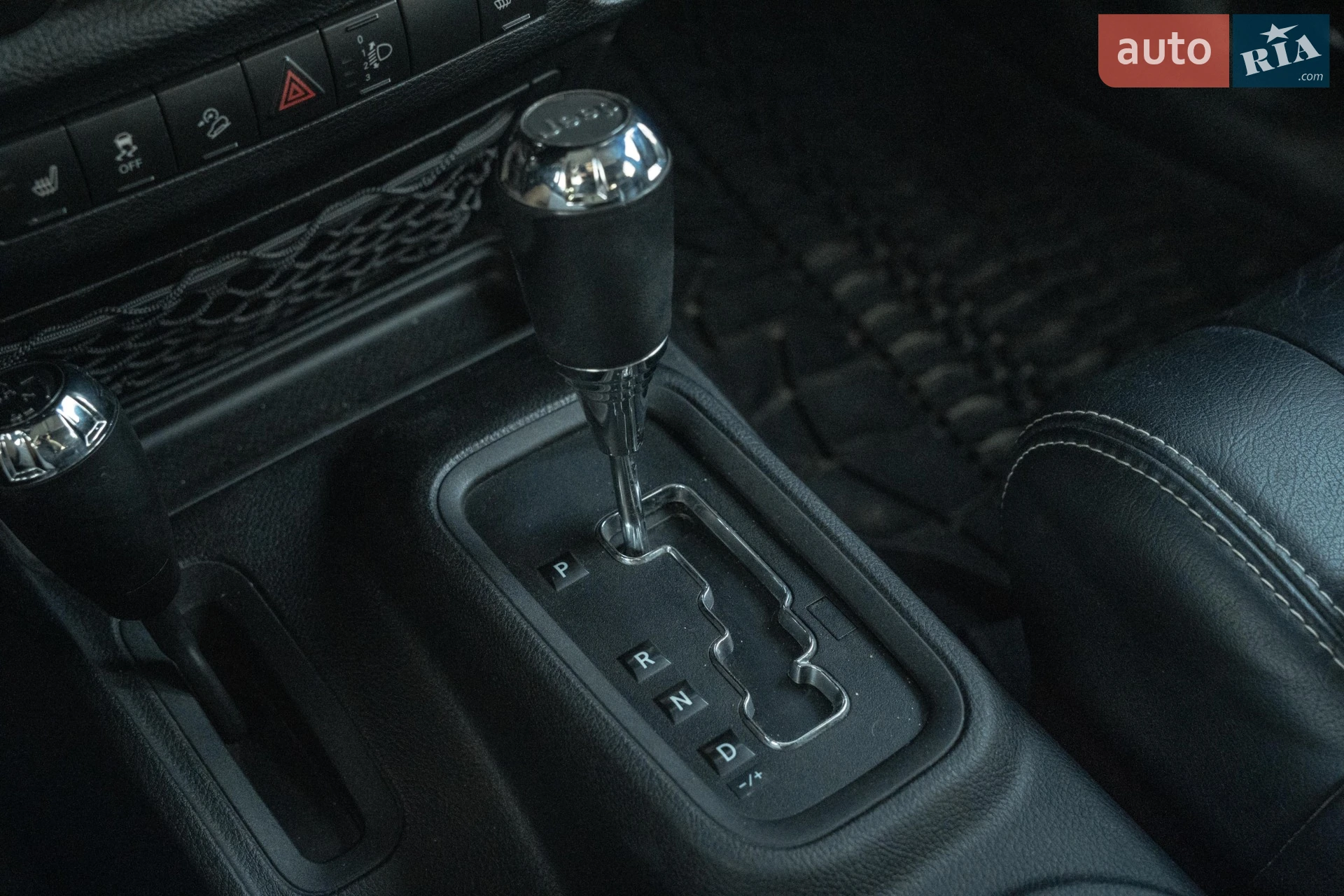 2012 Jeep Wrangler - мініатюра 39