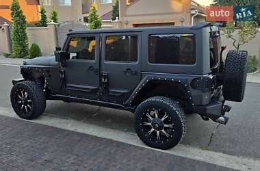 Внедорожник / Кроссовер Jeep Wrangler 2015 в 