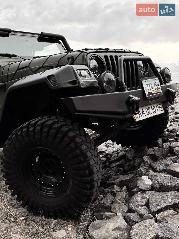 Позашляховик / Кросовер Jeep Wrangler 2000 в Києві