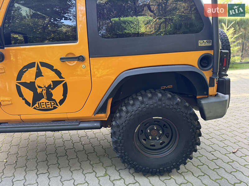 Позашляховик / Кросовер Jeep Wrangler 2012 в Сваляві фото 7 Позашляховик / Кросовер Jeep Wrangler 2012 в Сваляві