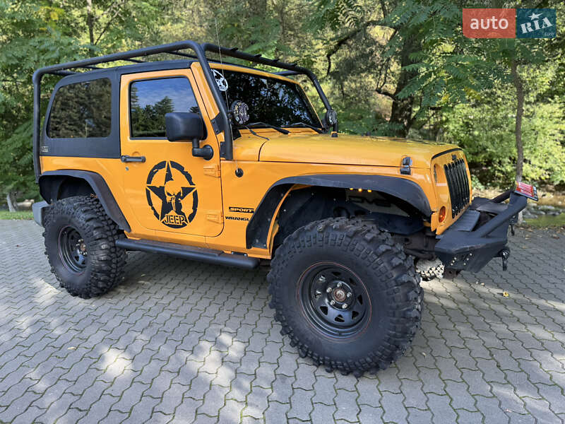 Позашляховик / Кросовер Jeep Wrangler 2012 в Сваляві фото 12 Позашляховик / Кросовер Jeep Wrangler 2012 в Сваляві