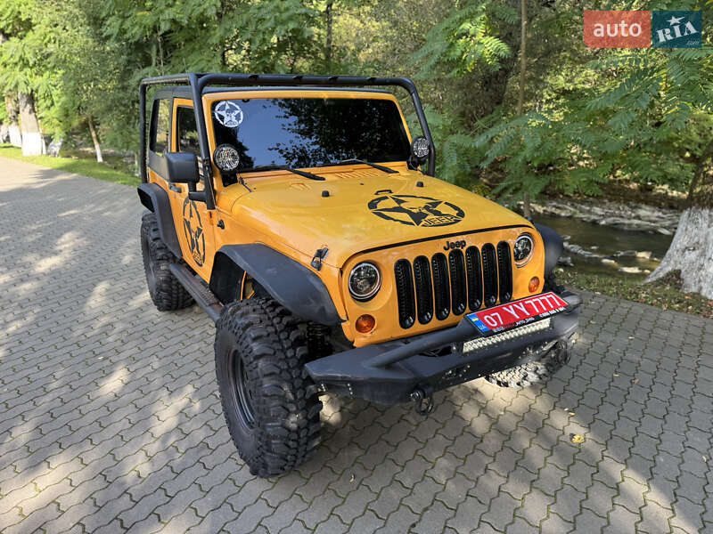 Позашляховик / Кросовер Jeep Wrangler 2012 в Сваляві фото 14 Позашляховик / Кросовер Jeep Wrangler 2012 в Сваляві