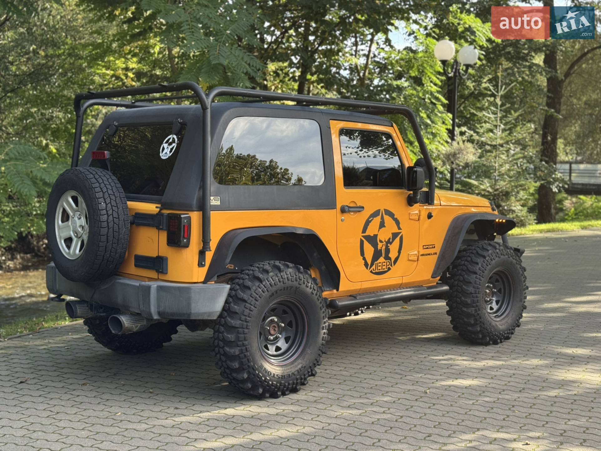 2012 Jeep Wrangler - мініатюра 35