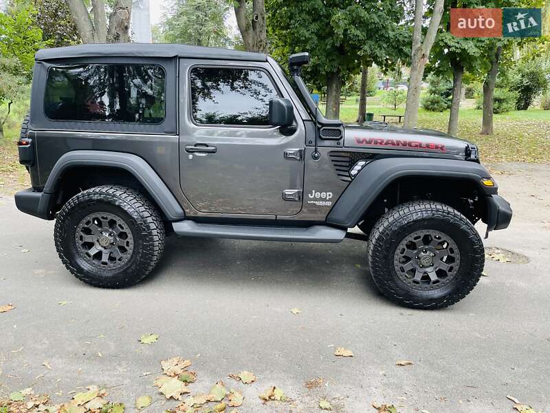 Внедорожник / Кроссовер Jeep Wrangler 2021 в Киеве