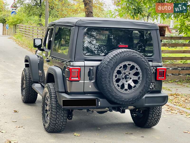 Внедорожник / Кроссовер Jeep Wrangler 2021 в Киеве