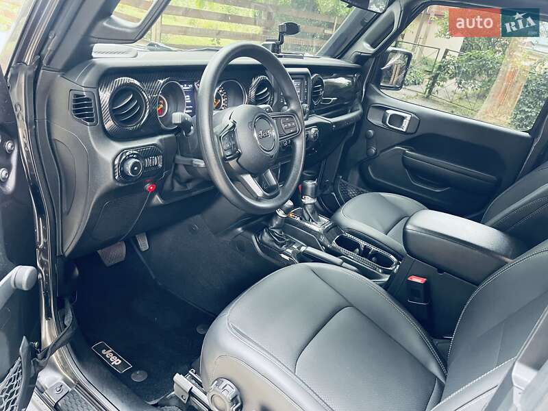 Внедорожник / Кроссовер Jeep Wrangler 2021 в Киеве
