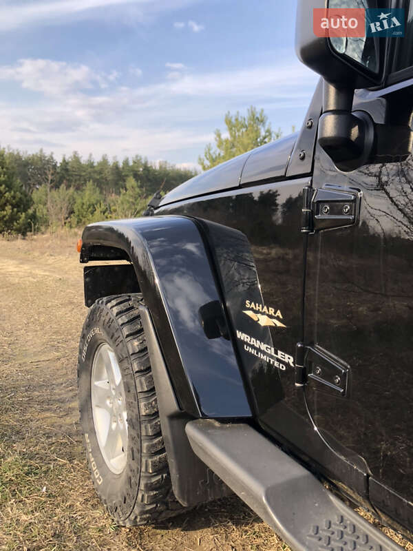 Позашляховик / Кросовер Jeep Wrangler 2015 в Києві