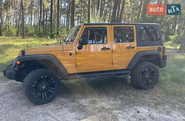 Внедорожник / Кроссовер Jeep Wrangler 2014 в 