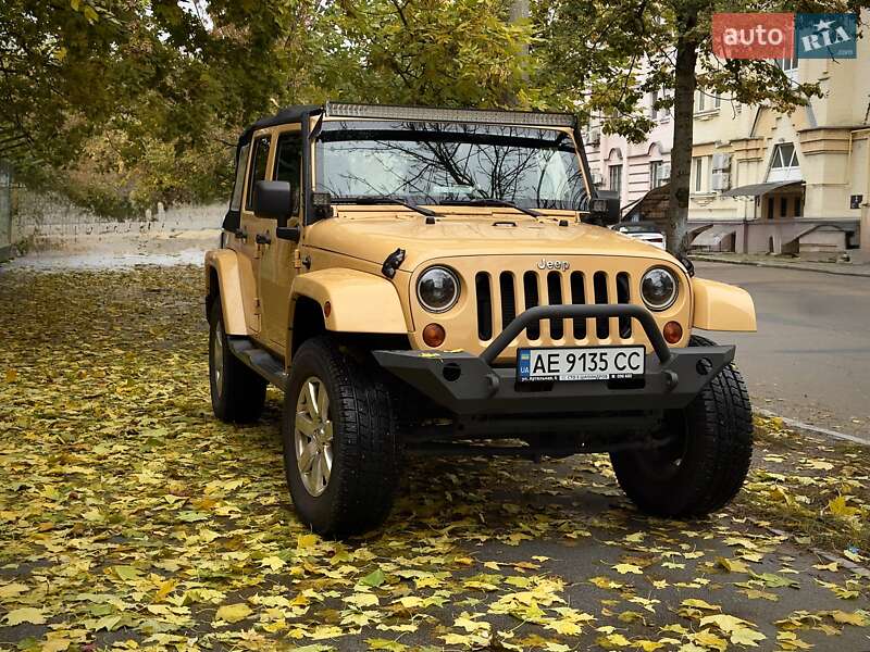 Позашляховик / Кросовер Jeep Wrangler 2013 в Києві фото 2 Позашляховик / Кросовер Jeep Wrangler 2013 в Києві