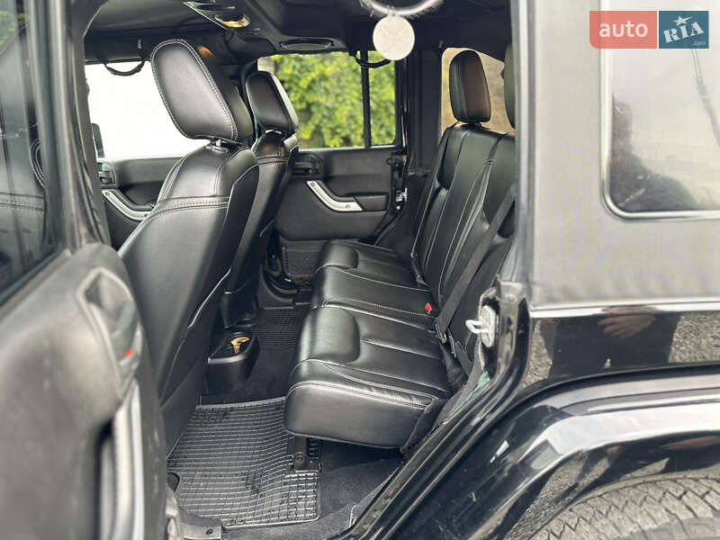 Позашляховик / Кросовер Jeep Wrangler 2013 в Бродах