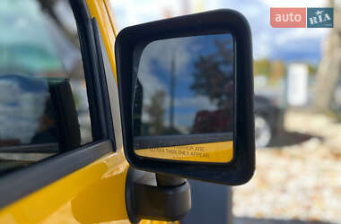 Внедорожник / Кроссовер Jeep Wrangler 2015 в 
