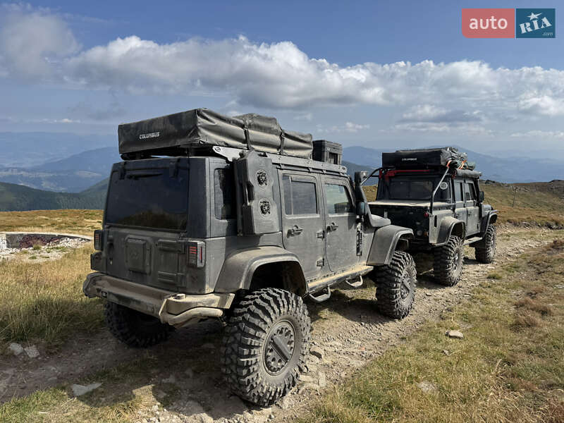 Позашляховик / Кросовер Jeep Wrangler 2011 в Яремчі