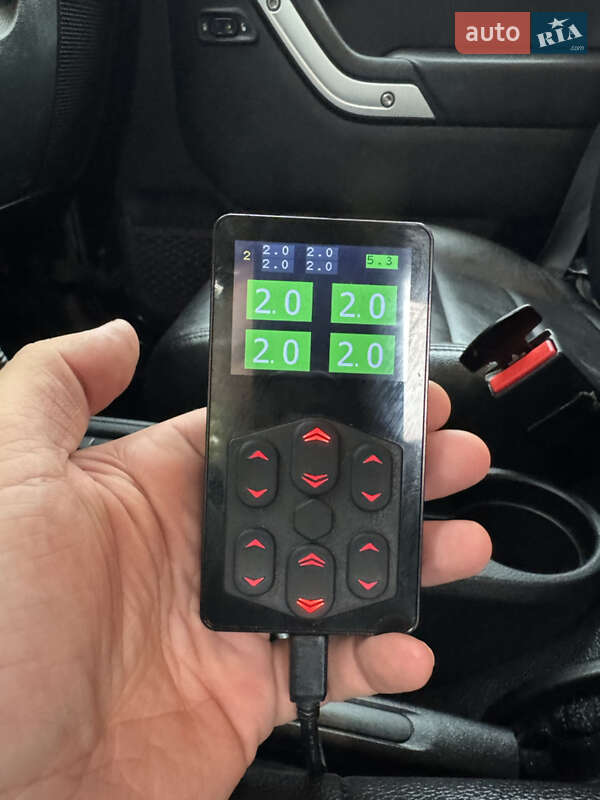 Позашляховик / Кросовер Jeep Wrangler 2011 в Яремчі