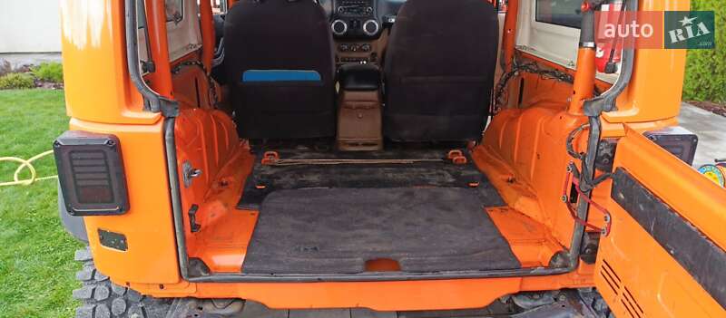 Внедорожник / Кроссовер Jeep Wrangler 2013 в Киеве