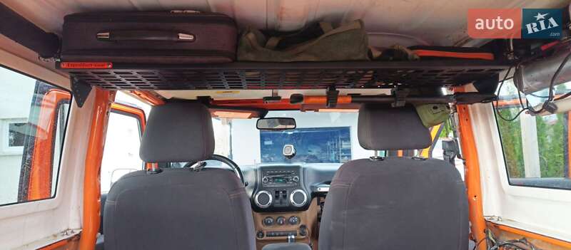 Внедорожник / Кроссовер Jeep Wrangler 2013 в Киеве