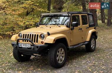Позашляховик / Кросовер Jeep Wrangler 2013 в Києві
