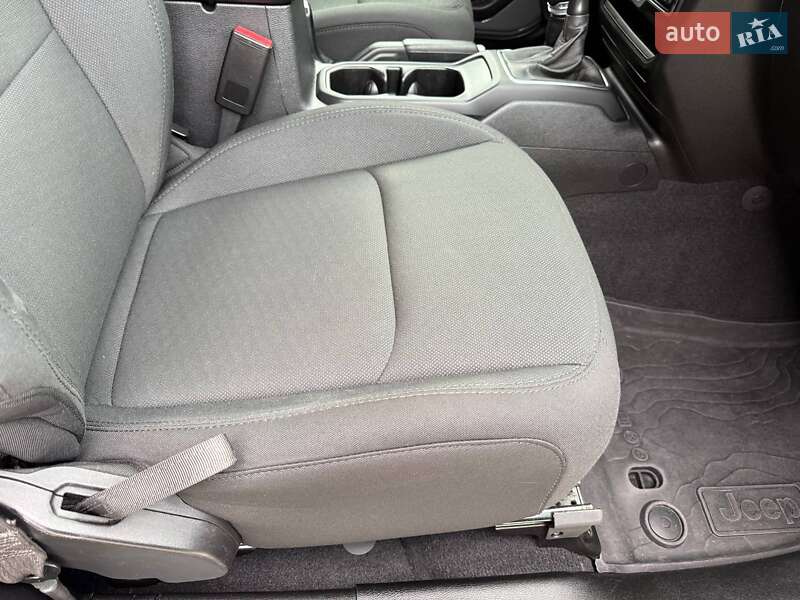 Внедорожник / Кроссовер Jeep Wrangler 2022 в Дубно