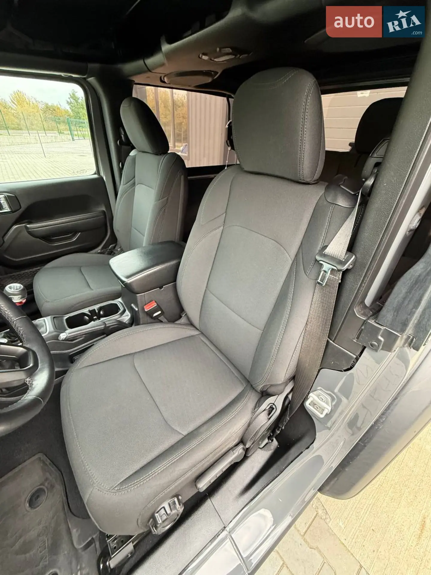 2022 Jeep Wrangler - мініатюра 102