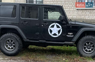 Внедорожник / Кроссовер Jeep Wrangler 2011 в Харькове