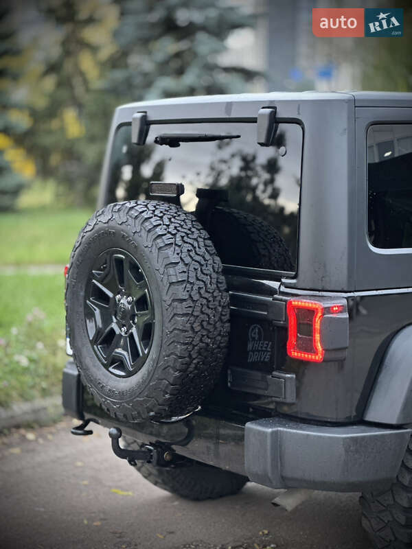 Внедорожник / Кроссовер Jeep Wrangler 2015 в Киеве фото 19 Внедорожник / Кроссовер Jeep Wrangler 2015 в Киеве