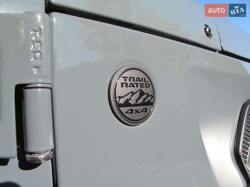 Внедорожник / Кроссовер Jeep Wrangler 2023 в Киеве фото 14 Внедорожник / Кроссовер Jeep Wrangler 2023 в Киеве