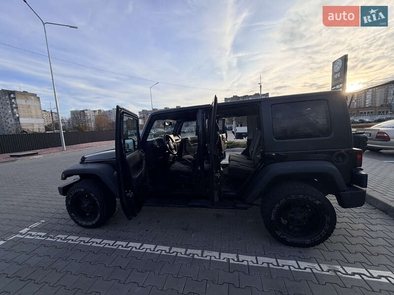 Внедорожник / Кроссовер Jeep Wrangler 2014 в Хмельницком