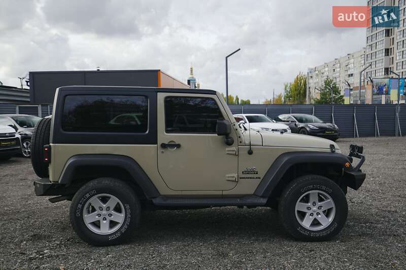 Внедорожник / Кроссовер Jeep Wrangler 2017 в Харькове