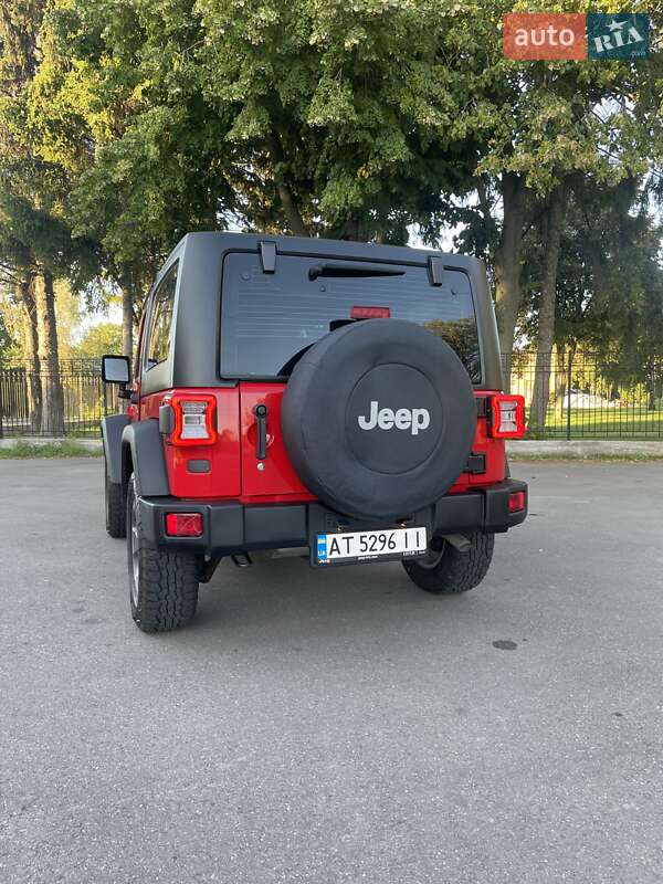 Внедорожник / Кроссовер Jeep Wrangler 2017 в Борисполе фото 12 Внедорожник / Кроссовер Jeep Wrangler 2017 в Борисполе