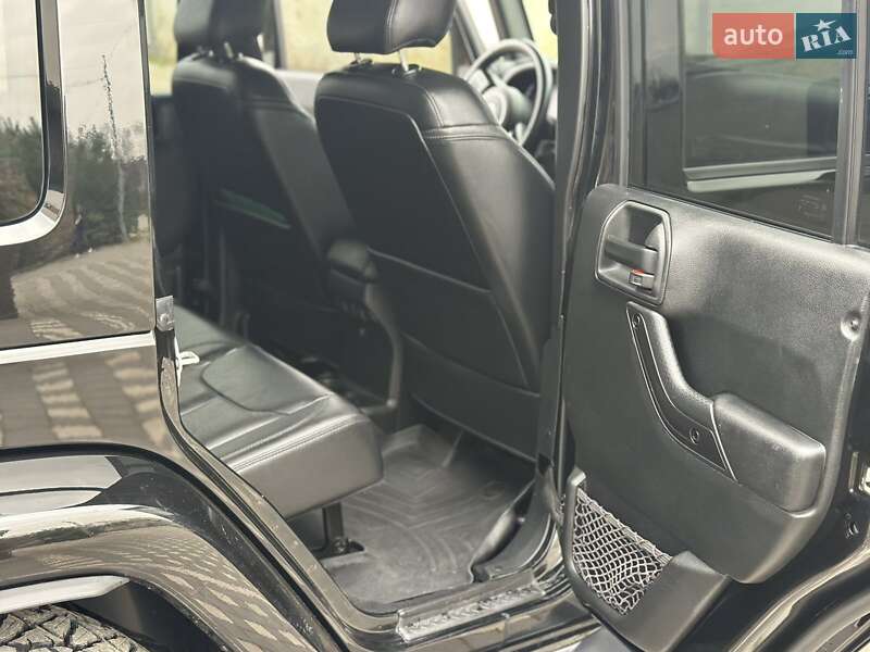 Позашляховик / Кросовер Jeep Wrangler 2017 в Стрию