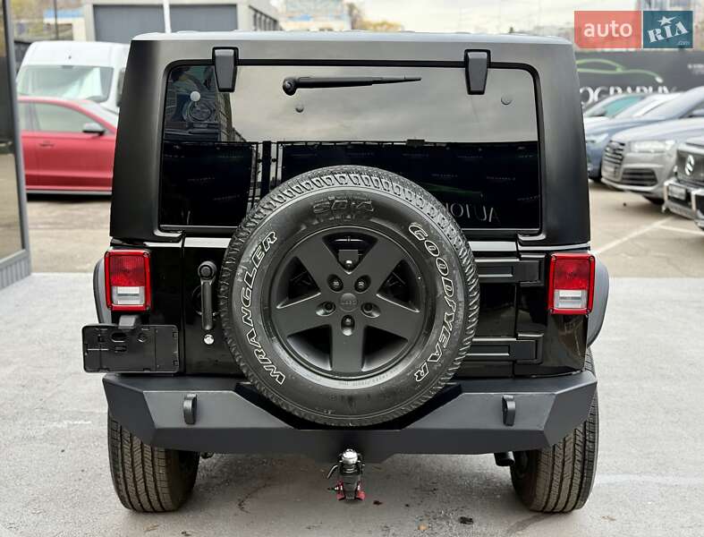 Позашляховик / Кросовер Jeep Wrangler 2016 в Києві фото 9 Позашляховик / Кросовер Jeep Wrangler 2016 в Києві