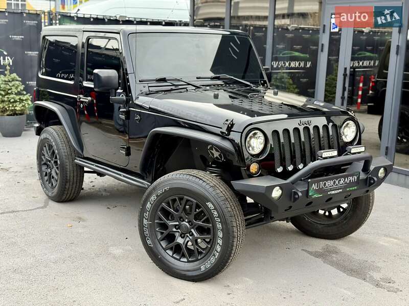 Позашляховик / Кросовер Jeep Wrangler 2016 в Києві фото 16 Позашляховик / Кросовер Jeep Wrangler 2016 в Києві