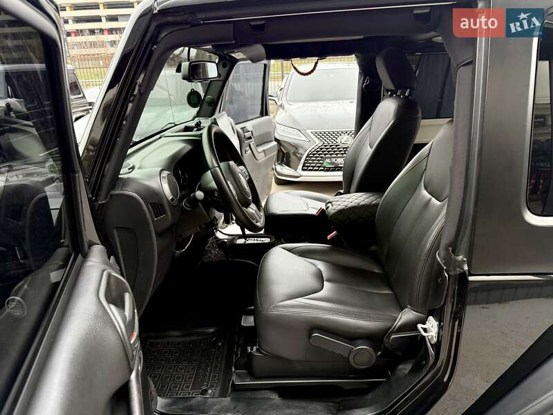 Позашляховик / Кросовер Jeep Wrangler 2016 в Києві фото 30 Позашляховик / Кросовер Jeep Wrangler 2016 в Києві