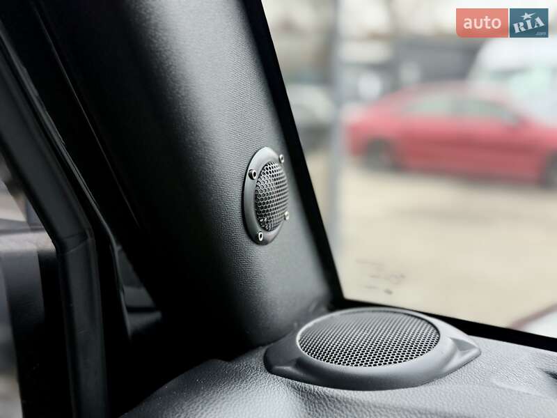 Позашляховик / Кросовер Jeep Wrangler 2016 в Києві фото 37 Позашляховик / Кросовер Jeep Wrangler 2016 в Києві