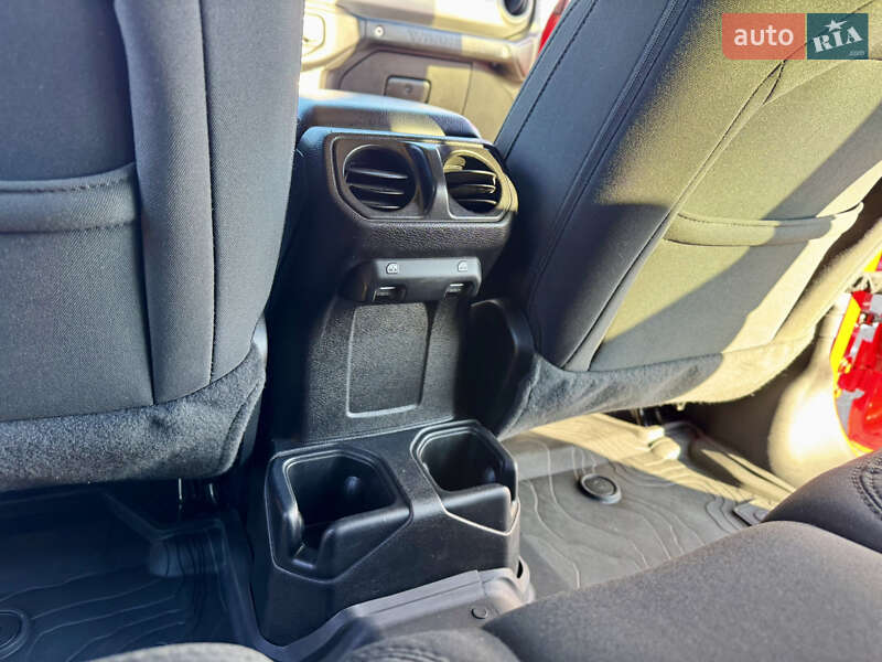 Внедорожник / Кроссовер Jeep Wrangler 2021 в Киеве фото 32 Внедорожник / Кроссовер Jeep Wrangler 2021 в Киеве