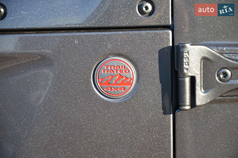 Внедорожник / Кроссовер Jeep Wrangler 2018 в Киеве