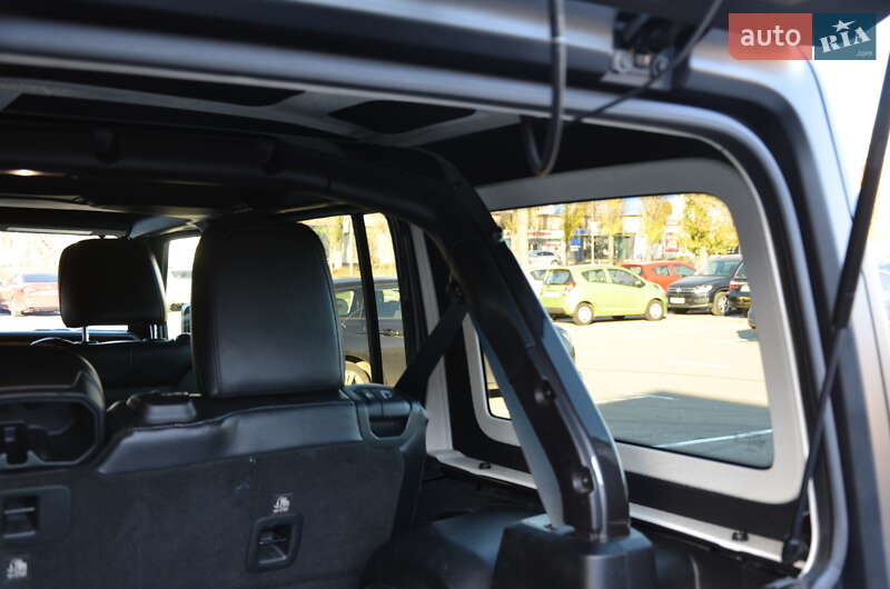 Внедорожник / Кроссовер Jeep Wrangler 2018 в Киеве
