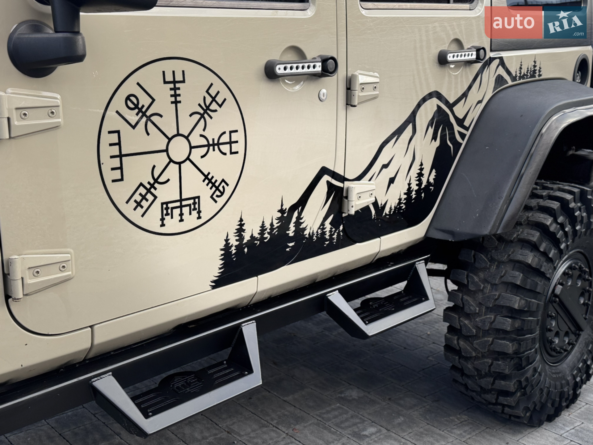 2017 Jeep Wrangler - мініатюра 14