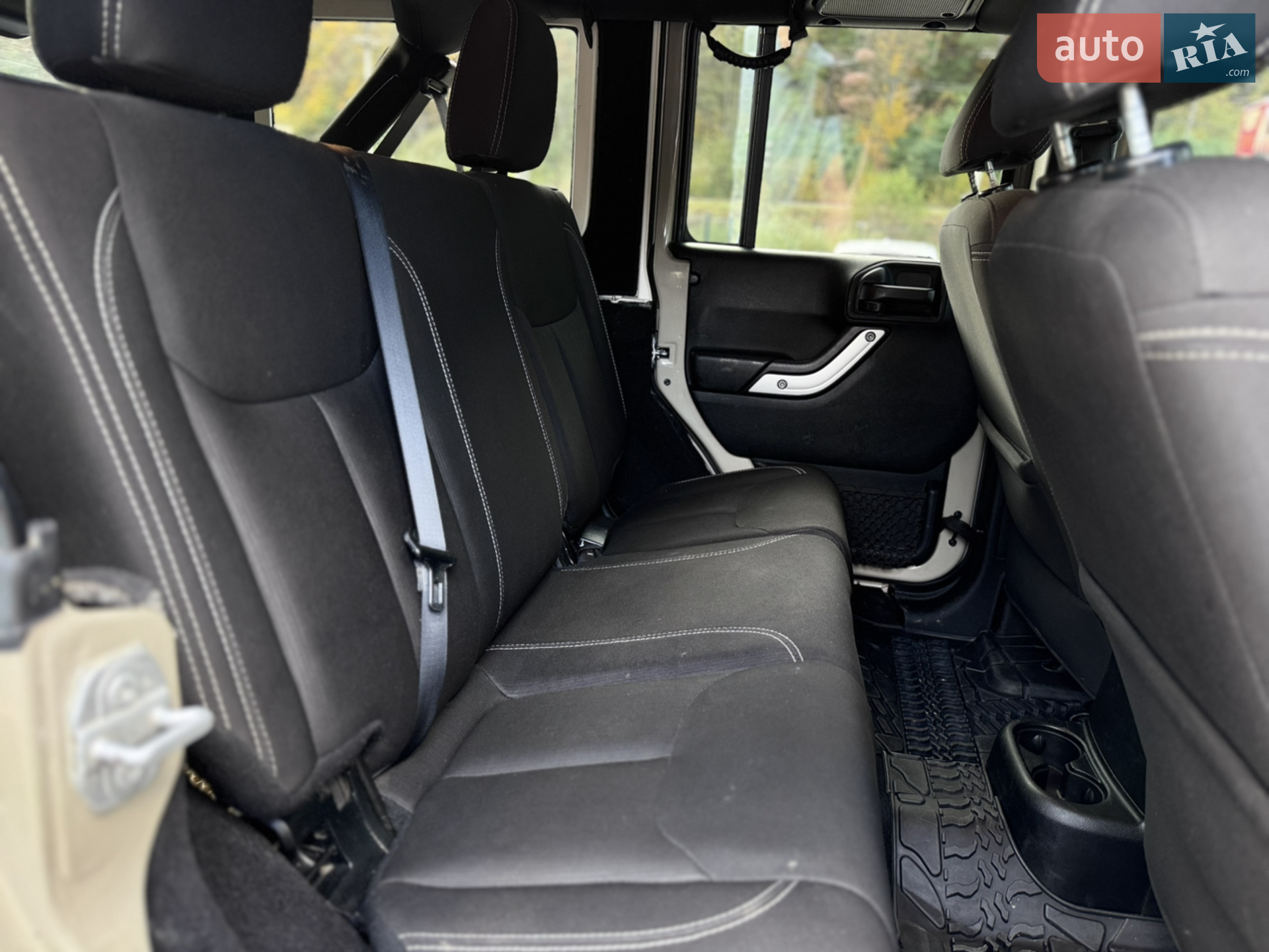 2017 Jeep Wrangler - мініатюра 39