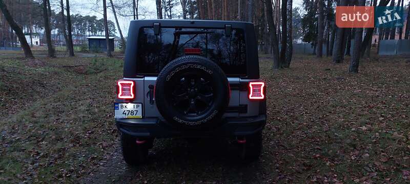 Позашляховик / Кросовер Jeep Wrangler 2015 в Дубні фото 13 Позашляховик / Кросовер Jeep Wrangler 2015 в Дубні