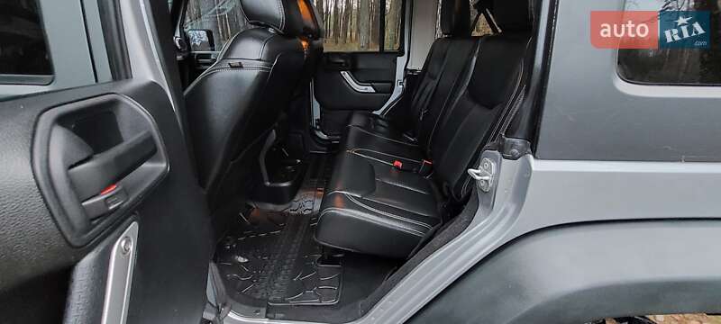 Позашляховик / Кросовер Jeep Wrangler 2015 в Дубні фото 27 Позашляховик / Кросовер Jeep Wrangler 2015 в Дубні
