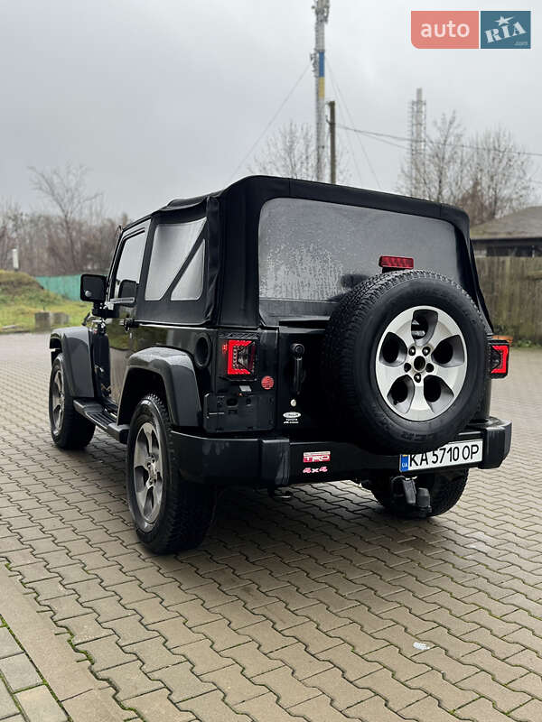 Внедорожник / Кроссовер Jeep Wrangler 2015 в Киеве фото 25 Внедорожник / Кроссовер Jeep Wrangler 2015 в Киеве
