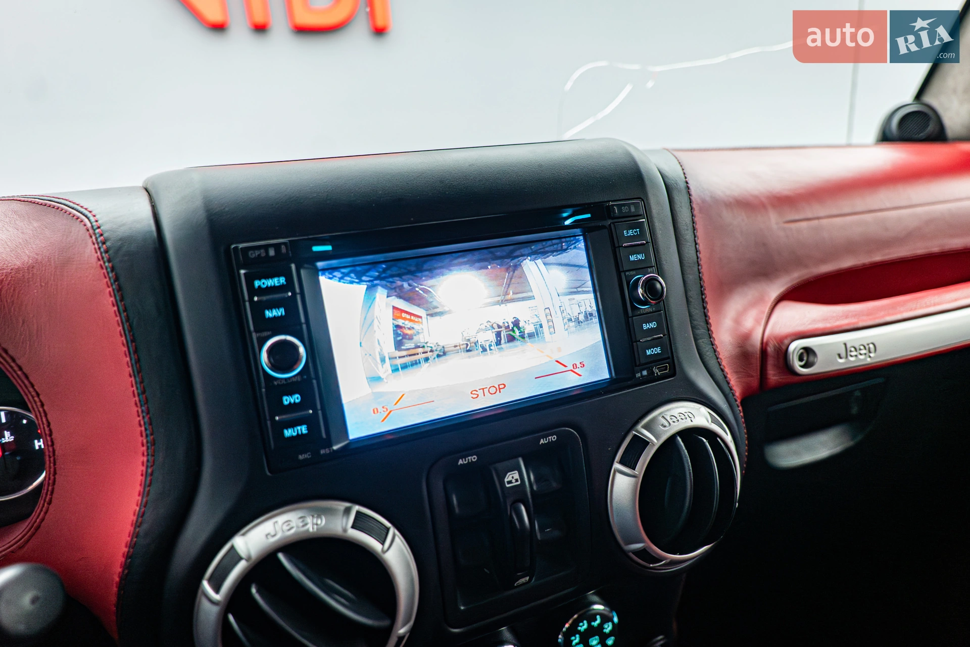 2011 Jeep Wrangler - мініатюра 17
