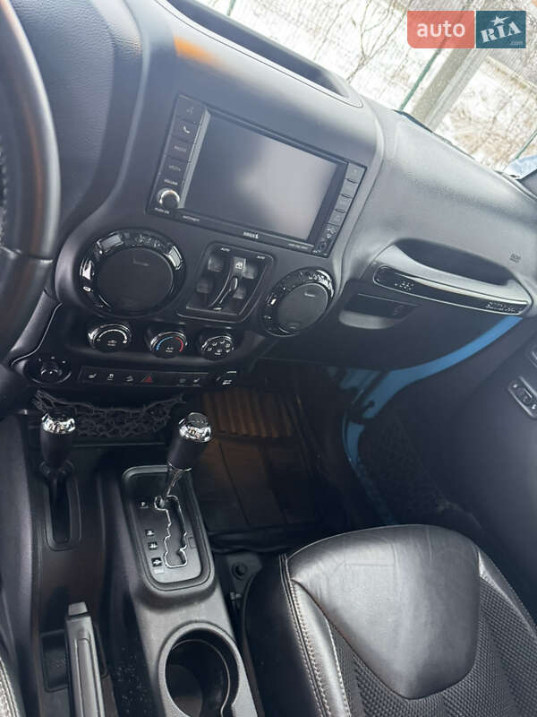 Внедорожник / Кроссовер Jeep Wrangler 2017 в Харькове фото 15 Внедорожник / Кроссовер Jeep Wrangler 2017 в Харькове