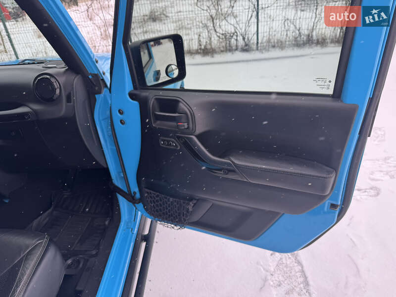 Внедорожник / Кроссовер Jeep Wrangler 2017 в Харькове фото 25 Внедорожник / Кроссовер Jeep Wrangler 2017 в Харькове