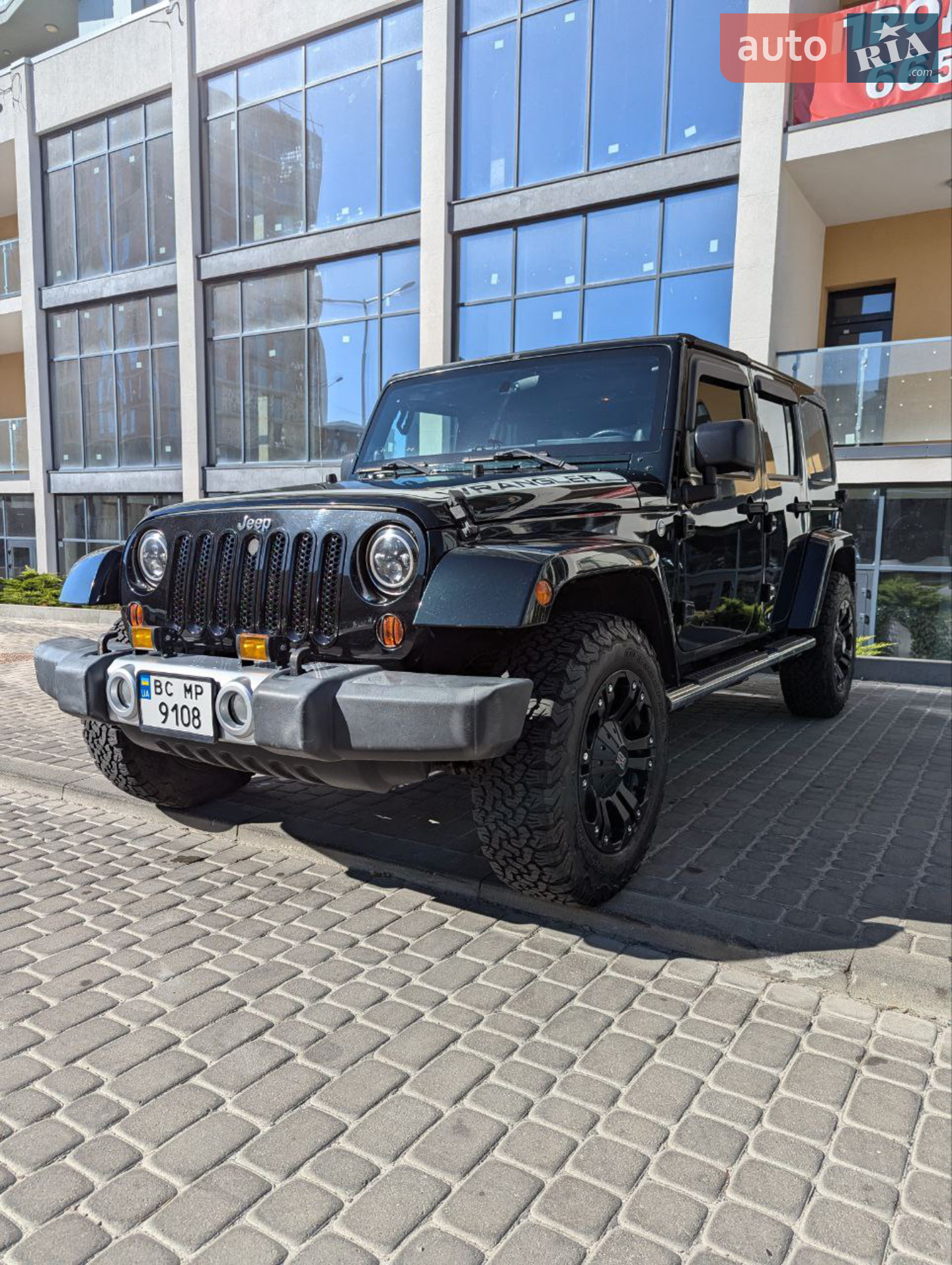 2012 Jeep Wrangler - мініатюра 11